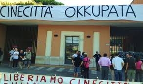 CINECITTA' - Continua la protesta