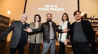 DIO E' IN PAUSA PRANZO - Al cinema dal 28 marzo