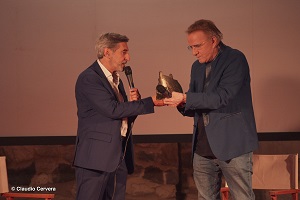 ISCHIA FILM FESTIVAL 21 - Consegnato il Premio alla Carriera a Christopher Lambert